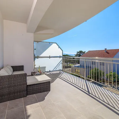 Apartman Romantisches Studio-apartment Mit Traumhaften Meerblick Crikvenica